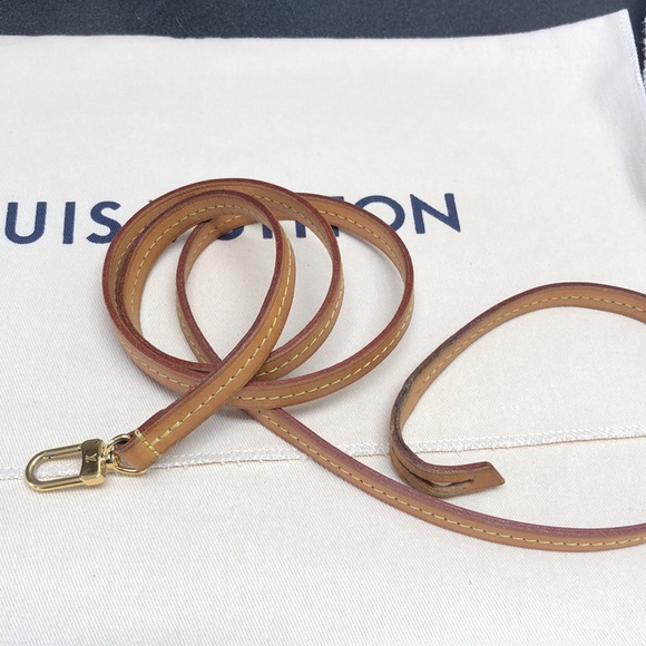 Louis Vuitton Accessories - 🌼🌼AUTHENTIC🌼🌼 Louis Vuitton Favorite Strap